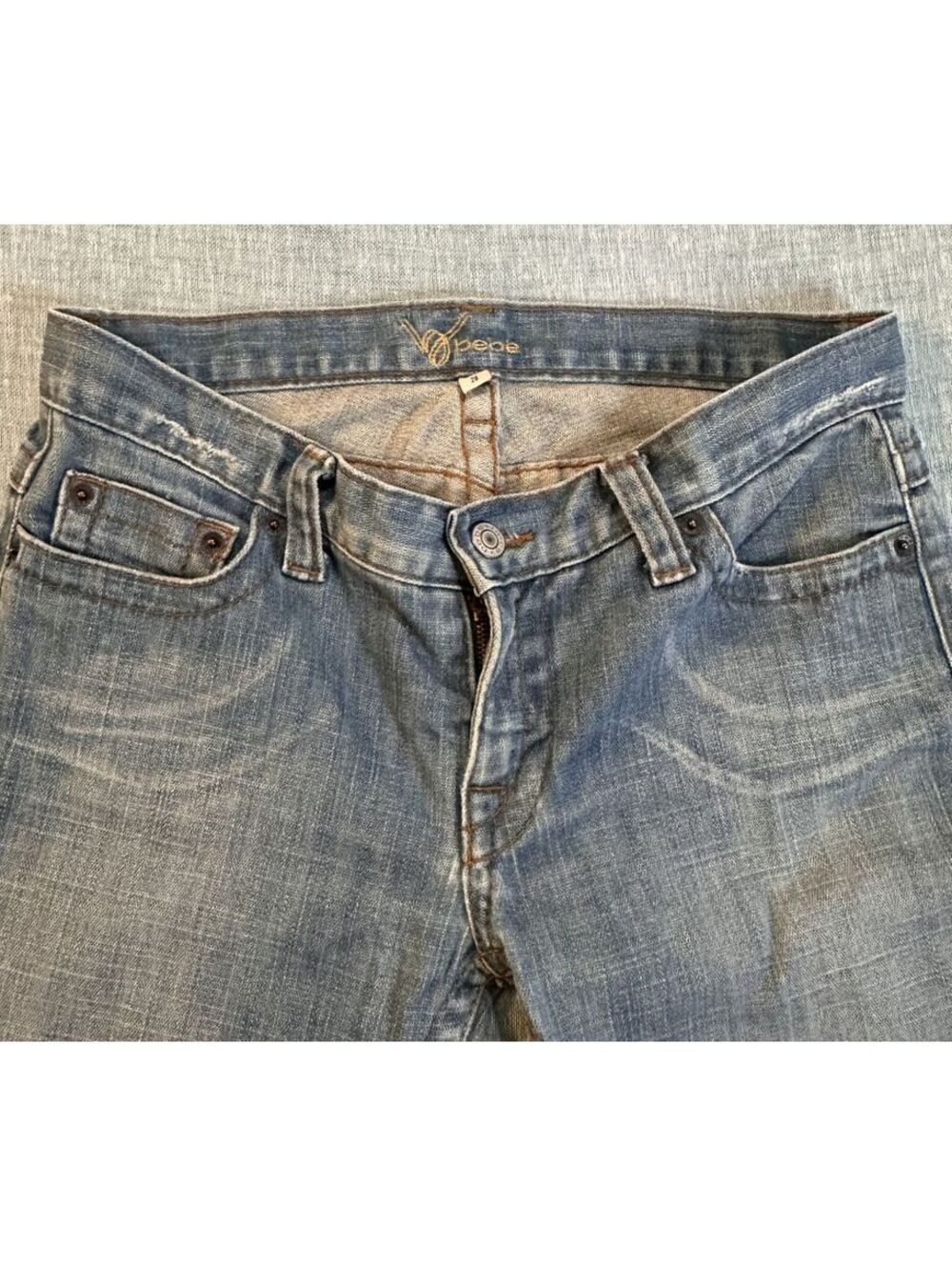 Bebe Carla Low Rise Bootcut Jeans Sz 28 Y2K Bling Embroidered Pocket USA Denim